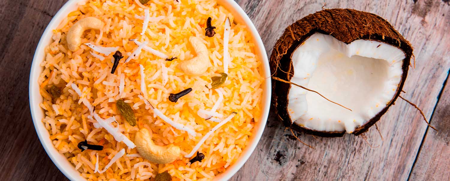 Secretos para preparar un arroz con coco con sabor del Pacífico